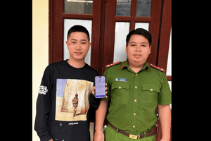 Phát hiện anh Minh nhận được số tiền 499.999.999 đồng, Công an xã khẩn trương vào cuộc điều tra