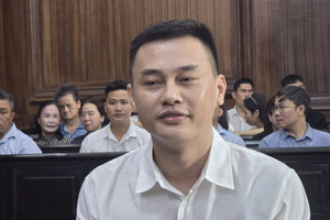 ‘Trùm siêu xe’ Phan Công Khanh hầu tòa