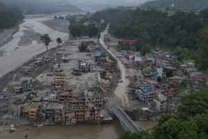 Chuyên gia giải mã yếu tố gây ra trận lũ quét thảm khốc ở biên giới Nepal - Trung Quốc