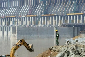 Di dời 1,4 triệu dân khỏi 13 thành phố, 140 thị trấn, 1.350 ngôi làng, nước gần Việt Nam xây siêu đập thủy điện trị giá hơn 960.000 tỷ đồng lập kỷ lục thế giới