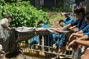 Chủ tịch Hà Nội truy trách nhiệm sau vụ nam sinh ngã xuống cống tử vong