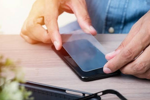 Sếp Apple 'nổi da gà' khi thấy người dùng trang bị thứ này cho iPhone
