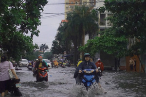 Nam Bộ, Nam Trung Bộ bước vào đợt mưa đỉnh điểm