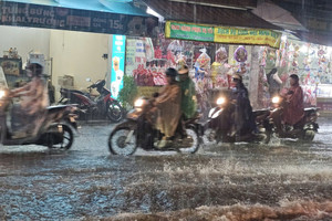 Mưa lớn ở miền Trung, Nam Bộ: Vùng mưa mở rộng, kéo dài hơn dự báo