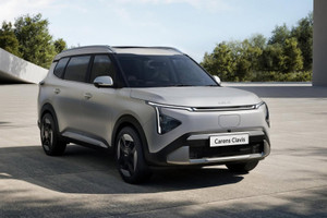 Kia Carens 2026 xuất hiện tại đại lý với ngoại hình 'lên đời', nội thất xịn hơn, sẵn sàng đấu Xpander