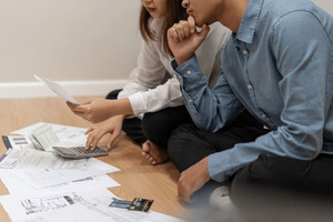 Bạn trai tốt nhưng lương 15 triệu, đang nợ 500 triệu, tôi có nên cưới?
