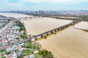 Nhà bị giải tỏa khi làm đại lộ sông Hồng gần 740.000 tỷ: Hà Nội áp dụng chính sách bồi thường cao nhất, tái định cư thế nào?