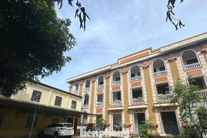 Bên trong trụ sở tòa án bỏ hoang được rao thuê hơn nửa tỷ đồng/năm