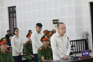 Tuyên án chung thân giám đốc công ty mang tiền của 7.000 khách hàng đi đầu tư chứng khoán rồi thua lỗ