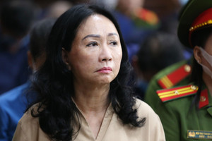 Đang trong trại giam, bà Trương Mỹ Lan bất ngờ nhận thông báo quan trọng về chiếc xe cứu thương của mình