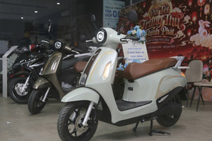 Bán Honda Vision để mua xe máy điện VinFast quảng cáo đi 262km/1 lần sạc, chủ xe sau 1 tuần đã nói thật và ‘bóc tách’ thực tế
