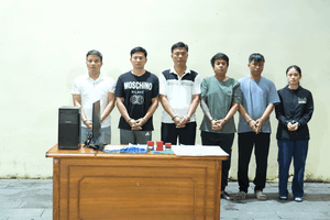Bắt Giám đốc Phạm Văn Hoành, thu giữ 1 ô tô, 5 điện thoại di động, 1 bộ xử lý máy tính và con dấu công ty