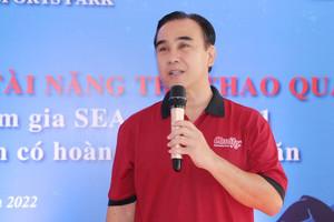 Vừa làm rõ mối quan hệ với Quyền Linh, doanh nghiệp vốn 200 tỷ bị ngân hàng rao bán khoản nợ thế chấp bằng 10.000m2 đất