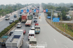 Hà Nội giảm tốc độ, điều chỉnh phân làn trên cầu Thanh Trì gần 3 tháng