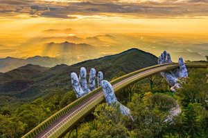 Công viên trên đỉnh núi cao 1.487m của Sun Group 7 lần được công nhận hàng đầu châu Á