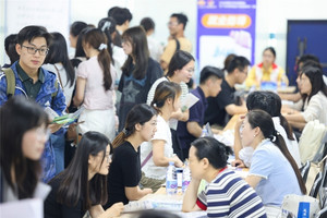 Sau 10 năm, Trung Quốc trở lại top 100 trên một bảng xếp hạng toàn cầu, vẫn xếp sau Việt Nam 12 bậc