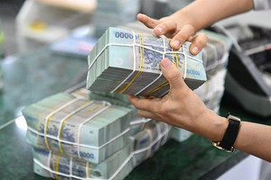 Đề xuất hỗ trợ tới 7.000.000 đồng/tháng tiền học phí cho sinh viên: Điều kiện là gì và áp dụng ở đâu?