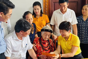 Việt Nam có quỹ âm thầm chi 46.000 tỷ đồng hỗ trợ hơn 10 triệu người dân, phụng dưỡng 1.000 Mẹ Việt Nam anh hùng, 2 lần vinh dự được Thủ tướng tặng bằng khen