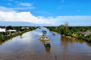 Di dời 900.000m³ đất đá, huy động 11.000 người, 676.000 ngày công để xây tuyến thủy lộ xuất khẩu lúa gạo huyết mạch của Việt Nam