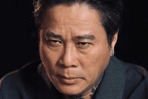 Thân thế thật của 'ông trùm' máu lạnh đứng sau đế chế lừa đảo Trại buôn người: Là nghệ sĩ xăm Việt duy nhất lọt top 100 thế giới, hôn nhân viên mãn bên CEO Saigon Ink