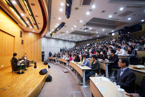 Cách toàn bộ chức vụ, buộc thôi việc 58 Giáo sư đại học quốc gia