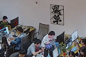 Trung Quốc ba lần ra tối hậu thư, 'tứ đại gia tộc' lừa đảo vẫn bất chấp