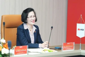 Đề xuất đổi 17 ngoại tệ phổ biến sang VND tại khách sạn