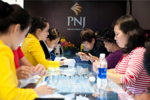 Gã khổng lồ quản lý 12.000 tỷ USD rời ghế cổ đông lớn tại PNJ ngay trước đại hội bất thường