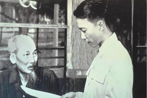 Nhà thơ duy nhất từng giữ cương vị Phó Thủ tướng, được giao nhiệm vụ đặc biệt trong ngày Giải phóng Thủ đô
