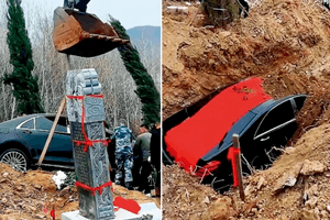 Chính quyền yêu cầu gia đình khẩn trương đào chiếc Mercedes-Benz biển số 8888, trị giá 4,6 tỷ lên khỏi ngôi mộ của một doanh nhân