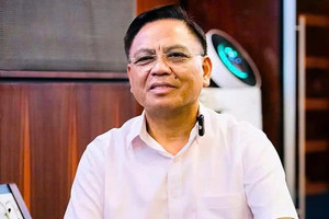 Bầu Đoan giao nộp 200.000USD và 1,3 tỷ đồng