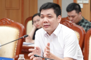 Sửa Luật đấu thầu: Có chặn được 'quân xanh, quân đỏ'?