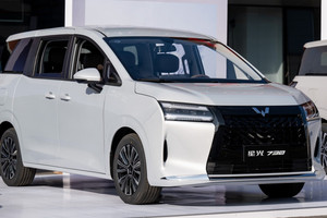 ‘Đấu thẳng’ với Mitsubishi Xpander, mẫu MPV 7 chỗ giá chỉ 270 triệu: Có cửa trượt, 3 phiên bản và có cả hybrid cắm sạc, khách Việt nhìn sẽ thích