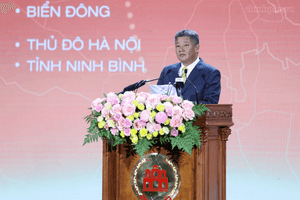 Đứng trước Thủ tướng, Chủ tịch Hưng Yên hé lộ 'siêu trục' 180m kết nối Hà Nội ra biển, đi chưa tới 1 tiếng