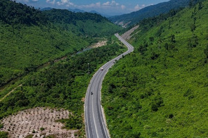 Sắp hoàn thiện ‘lên đời’ cao tốc xuyên núi rừng miền Trung, kết nối 2 thành phố liền kề nhau