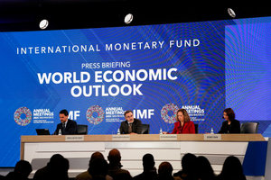 IMF công bố dự báo kinh tế mới: Chỉ 32 quốc gia đóng góp tới 95% tăng trưởng toàn cầu, một nền kinh tế dầu mỏ có thể suy giảm 16,7%
