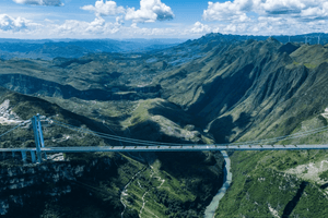 Láng giềng Việt Nam xây siêu cầu dài 2.890m, cao tương đương tòa nhà 200 tầng, rút ngắn thời gian di chuyển từ 2 giờ xuống còn 2 phút