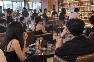 Quán bar, karaoke và loạt địa điểm này có thể bị cấm hút thuốc hoàn toàn