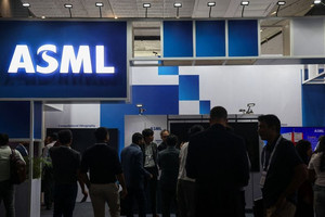Ông lớn châu Âu lãi gần 5 tỷ EUR trong 3 tháng, khách xếp hàng mua máy sản xuất chip tới năm 2030