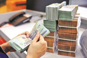 Việt Nam sửa đổi chiến lược nợ công: Giữ trần không quá 60% GDP, ưu tiên vốn cho dự án trọng điểm quốc gia