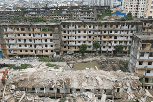 Tăng tốc phá dỡ nhiều tòa chung cư gần 50 năm từng được ví là 'xóm nhà giàu' của Việt Nam