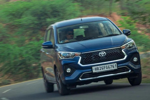 Toyota bán mẫu MPV 7 chỗ chỉ 290 triệu, khách Việt nhìn sẽ thích, phù hợp với các gia đình chưa giàu