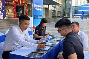 VinFast thông báo tặng rượu cho khách hàng