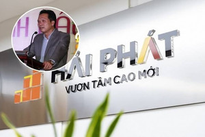 Lãnh đạo và người nhà gom 40 triệu cổ phiếu, một mã bất động sản vẫn miệt mài dò đáy