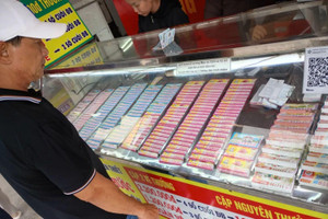 Người mua vé số có thể đối mặt án phạt 15 triệu đồng từ ngày 30/11 nếu vướng phải quy định này