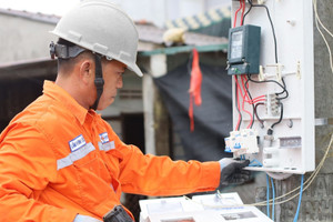 Trình Quốc hội việc áp giá điện sinh hoạt theo giờ cao điểm, thấp điểm