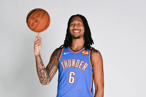 Chàng trai gốc Việt SN 2002 được đặt tên đường tại Mỹ: Vô địch NBA ở tuổi 23, ký hợp đồng 24 triệu USD vào ngày sinh nhật