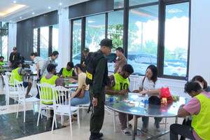 Khởi tố 84 đối tượng giả danh doanh nhân, chuyên viên đầu tư chứng khoán: Lộ diện chủ mưu người Trung Quốc