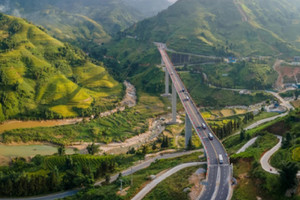 Cao tốc đi xuyên 18 xã phường của tỉnh rộng nhất miền Bắc sẽ xây nhiều cầu, hầm xuyên núi với quy mô 22.000 tỷ