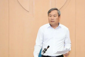 Chủ tịch Hà Nội yêu cầu quỹ nhà tái định cư phải đi trước giải phóng mặt bằng